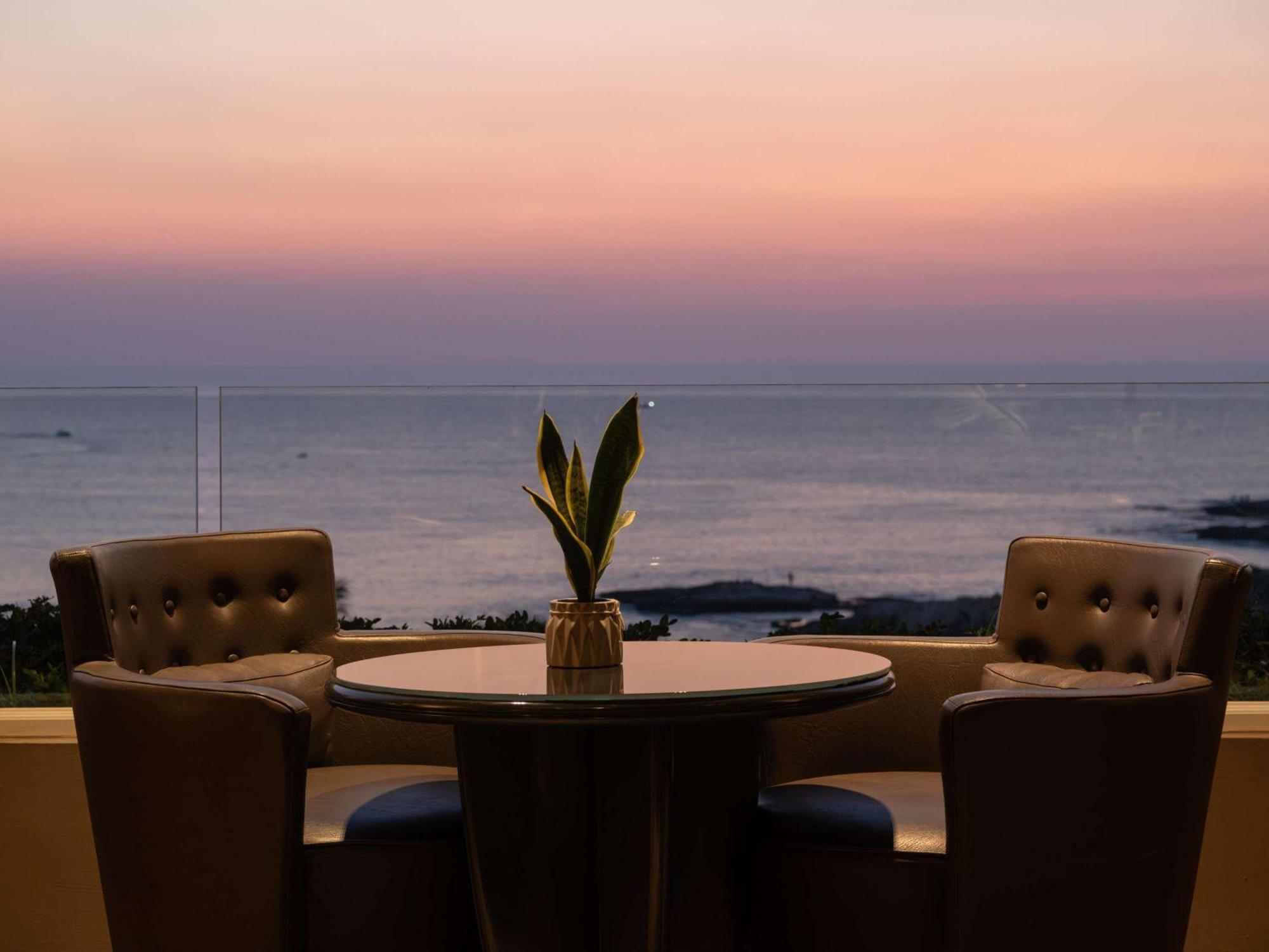 Moevenpick Hotel Beirut Beirute Exterior foto
