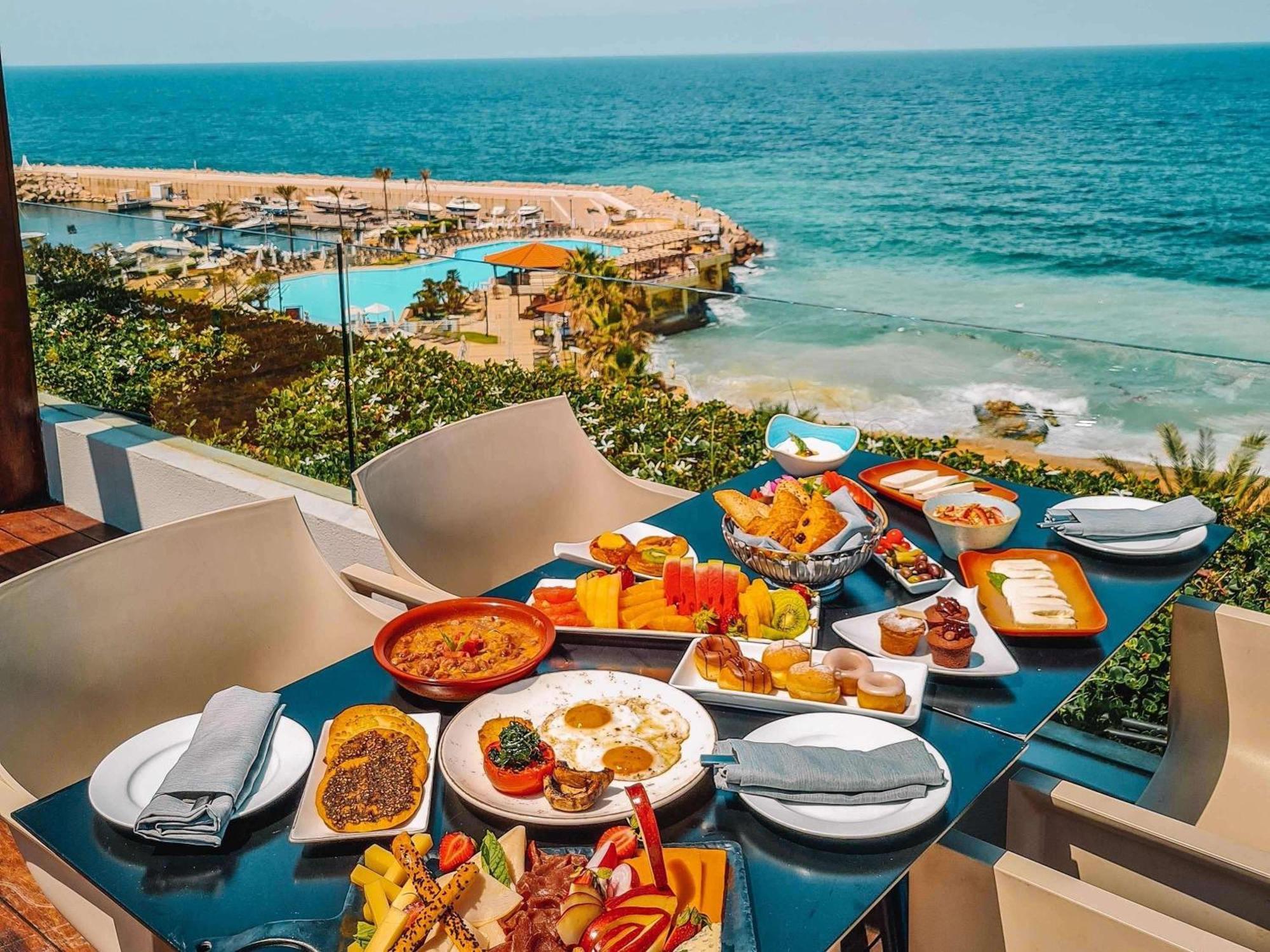 Moevenpick Hotel Beirut Beirute Exterior foto