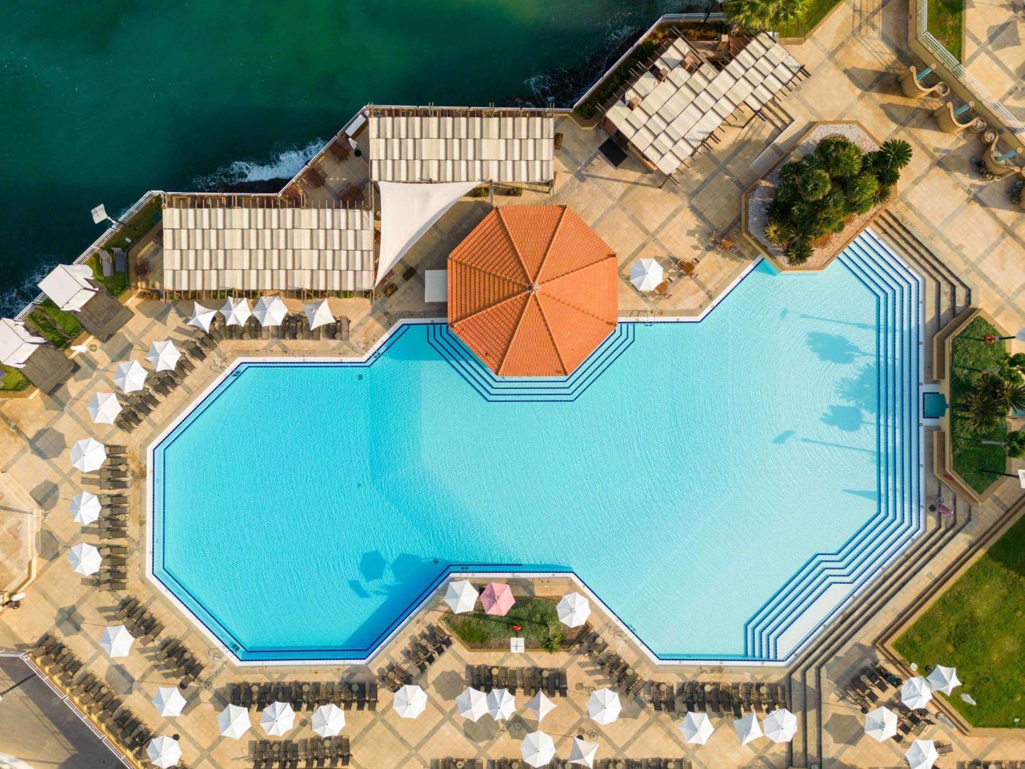 Moevenpick Hotel Beirut Beirute Exterior foto