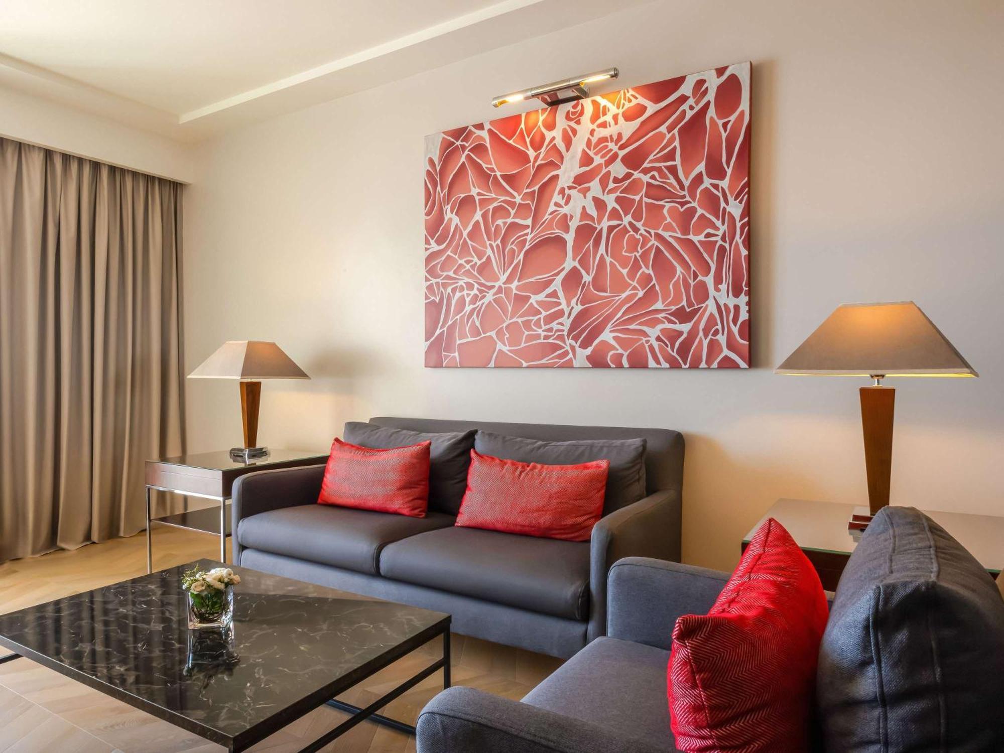 Moevenpick Hotel Beirut Beirute Exterior foto