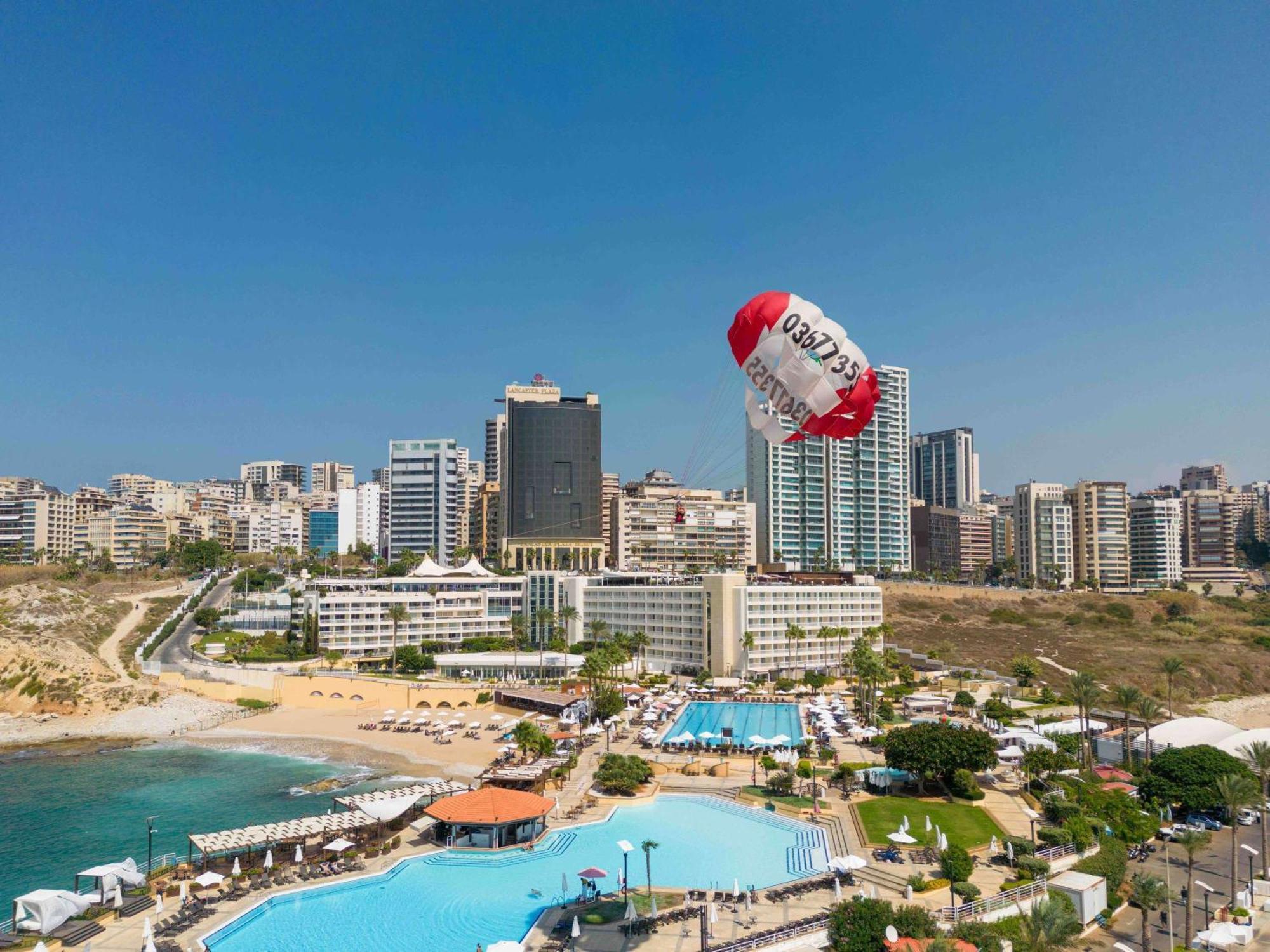 Moevenpick Hotel Beirut Beirute Exterior foto