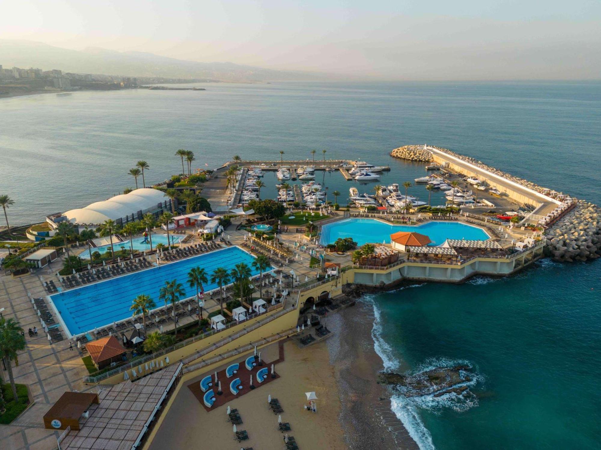 Moevenpick Hotel Beirut Beirute Exterior foto
